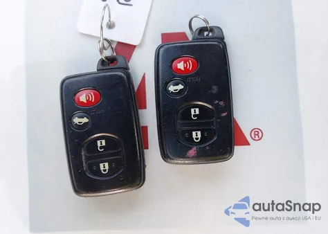 2011 Toyota Camry Se z USA, uszkodzony, nr VIN 4T1BF3EK1BU709157